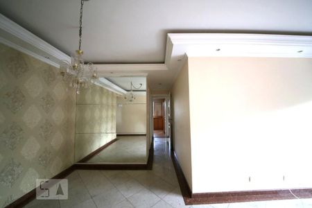 Sala de apartamento para alugar com 3 quartos, 81m² em Parque Residencial Julia, São Paulo