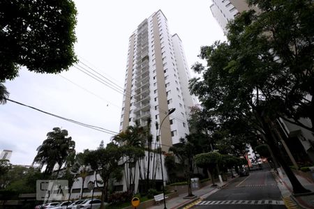 Apartamento para alugar com 81m², 3 quartos e 1 vagaFachada