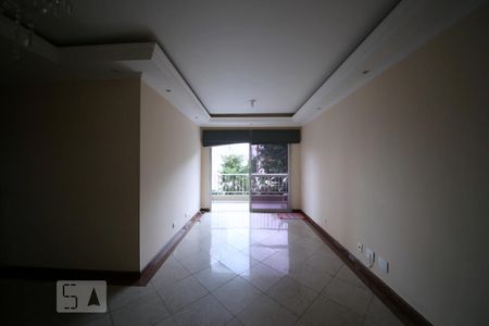 Sala de apartamento para alugar com 3 quartos, 81m² em Parque Residencial Julia, São Paulo