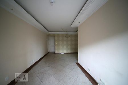 Sala de apartamento para alugar com 3 quartos, 81m² em Parque Residencial Julia, São Paulo