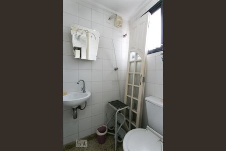 Apartamento para alugar com 92m², 3 quartos e 2 vagasBanheiro de Serviço