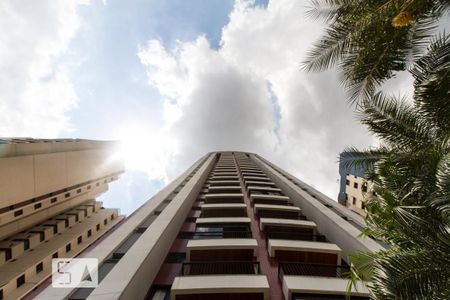 Apartamento para alugar com 92m², 3 quartos e 2 vagasFachada