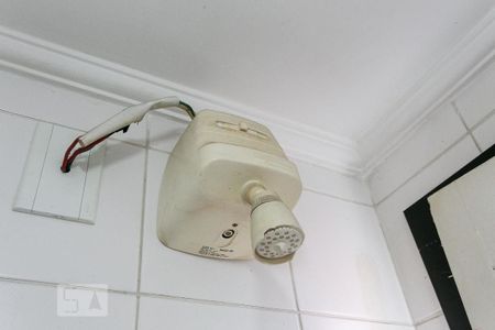 Apartamento para alugar com 92m², 3 quartos e 2 vagasBanheiro de Serviço - Chuveiro