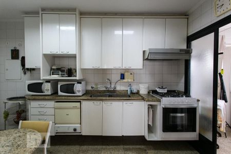 Apartamento para alugar com 92m², 3 quartos e 2 vagasCozinha
