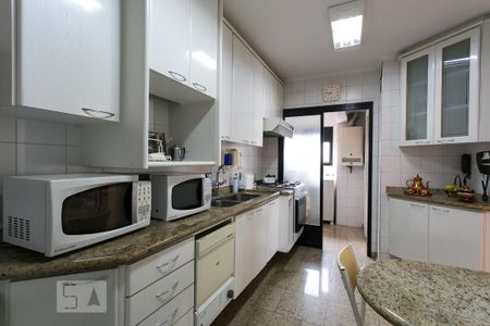 Apartamento para alugar com 92m², 3 quartos e 2 vagasCozinha