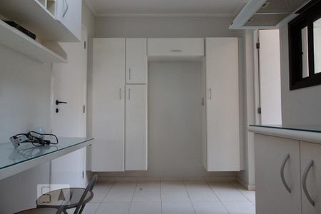 Apartamento para alugar com 82m², 3 quartos e 3 vagas Apartamento para alugar com 82m², 3 quartos e 3 vagasCozinha