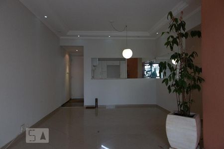 Sala de apartamento para alugar com 3 quartos, 82m² em Vila Nova Conceição, São Paulo
