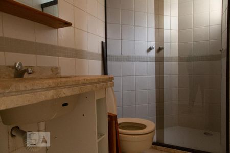 Apartamento para alugar com 82m², 3 quartos e 3 vagas Apartamento para alugar com 82m², 3 quartos e 3 vagasBanheiro social