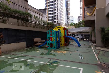 Apartamento para alugar com 82m², 3 quartos e 3 vagas Apartamento para alugar com 82m², 3 quartos e 3 vagasPlayground