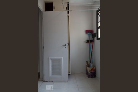 Apartamento para alugar com 82m², 3 quartos e 3 vagas Apartamento para alugar com 82m², 3 quartos e 3 vagasÁrea de serviço