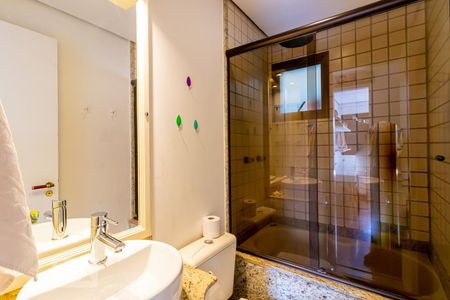 Apartamento à venda com 164m², 3 quartos e 2 vagasBanheiro Social