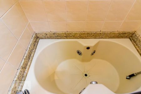 Apartamento à venda com 164m², 3 quartos e 2 vagasBanheiro da Suite