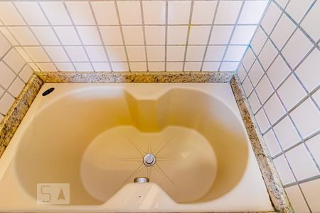 Apartamento à venda com 164m², 3 quartos e 2 vagasBanheiro Social