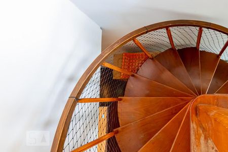 Apartamento à venda com 164m², 3 quartos e 2 vagasEscada