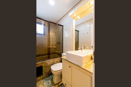 Apartamento à venda com 164m², 3 quartos e 2 vagasBanheiro da Suite