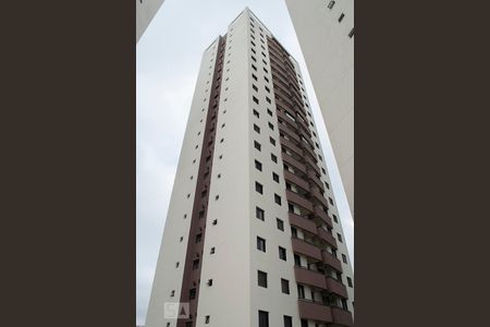 Apartamento à venda com 63m², 3 quartos e 2 vagas Apartamento à venda com 63m², 3 quartos e 2 vagasFACHADA