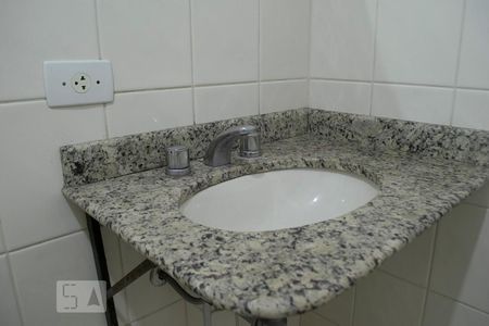 Apartamento à venda com 63m², 3 quartos e 2 vagas Apartamento à venda com 63m², 3 quartos e 2 vagasBANHEIRO
