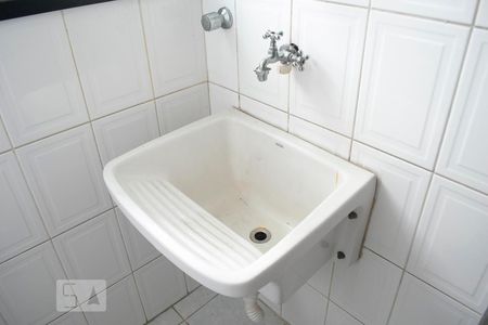 Apartamento à venda com 63m², 3 quartos e 2 vagas Apartamento à venda com 63m², 3 quartos e 2 vagasCozinha e Área de Serviço