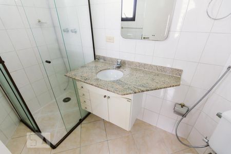 Banheiro da Suíte 1 de apartamento para alugar com 3 quartos, 98m² em Vila Romana, São Paulo