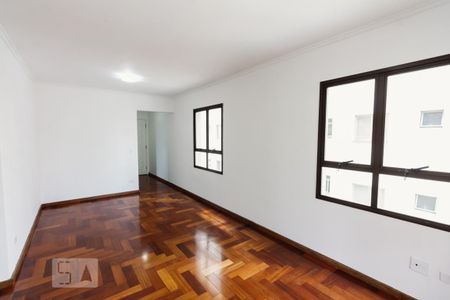 Sala de apartamento para alugar com 3 quartos, 98m² em Vila Romana, São Paulo