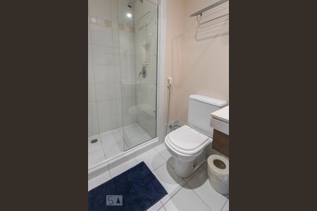 Banheiro de apartamento à venda com 1 quarto, 27m² em Indianópolis, São Paulo