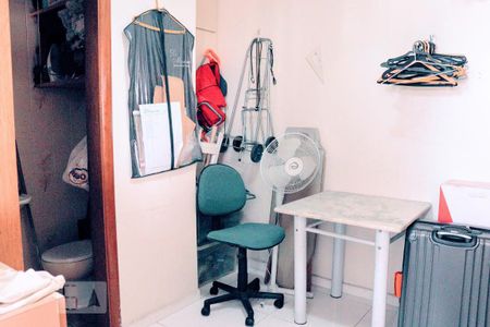 Apartamento para alugar com 230m², 4 quartos e 3 vagasQuarto de Serviço