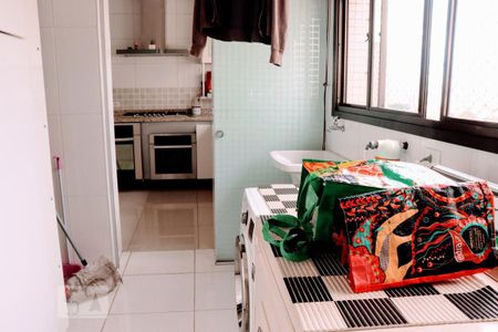 Apartamento para alugar com 230m², 4 quartos e 3 vagasÁrea de Serviço