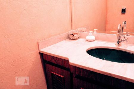 Apartamento para alugar com 230m², 4 quartos e 3 vagasBanheiro 4