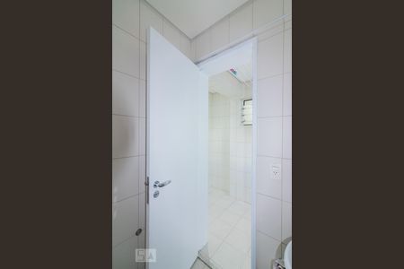 Apartamento para alugar com 169m², 2 quartos e 3 vagasBanheiro de Serviço