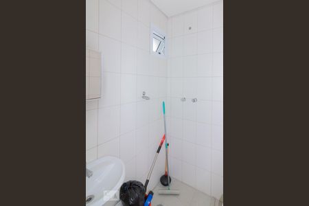 Apartamento para alugar com 169m², 2 quartos e 3 vagasBanheiro de Serviço