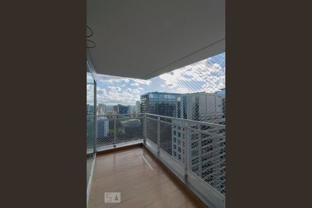 Apartamento para alugar com 169m², 2 quartos e 3 vagas Varanda Suíte 1