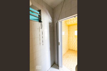 Casa à venda com 205m², 4 quartos e 1 vaga Casa à venda com 205m², 4 quartos e 1 vagaBanheiro