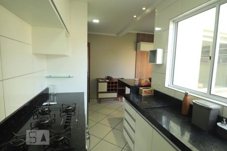 Apartamento à venda com 50m², 2 quartos e 2 vagasCozinha