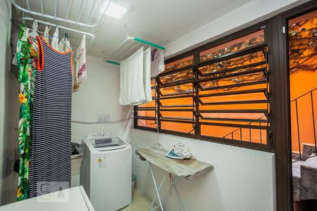 Casa à venda com 300m², 4 quartos e 5 vagasÁrea Externa