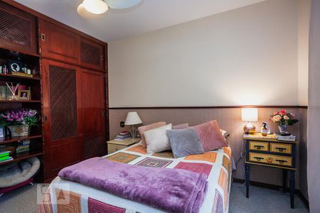 Casa à venda com 300m², 4 quartos e 5 vagasSuíte Master