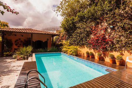 Casa à venda com 300m², 4 quartos e 5 vagasÁrea Externa