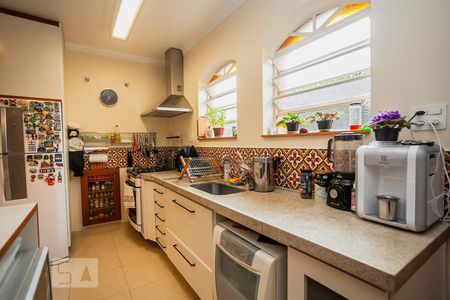 Casa à venda com 300m², 4 quartos e 5 vagasCozinha