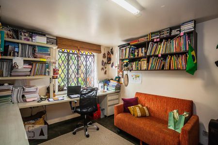 Casa à venda com 300m², 4 quartos e 5 vagasÁrea Externa