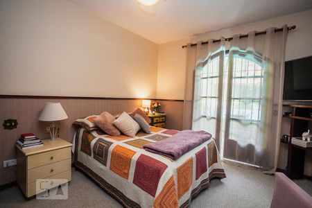 Casa à venda com 300m², 4 quartos e 5 vagasSuíte Master