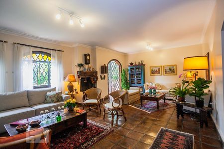 Sala de casa à venda com 4 quartos, 300m² em Jardim Leonor, São Paulo