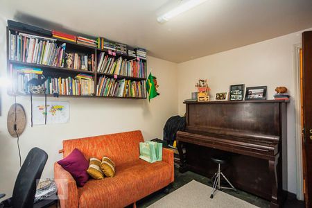 Casa à venda com 300m², 4 quartos e 5 vagasÁrea Externa