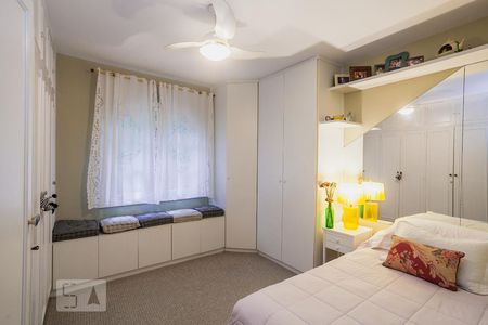 Casa à venda com 300m², 4 quartos e 5 vagasQuarto 1