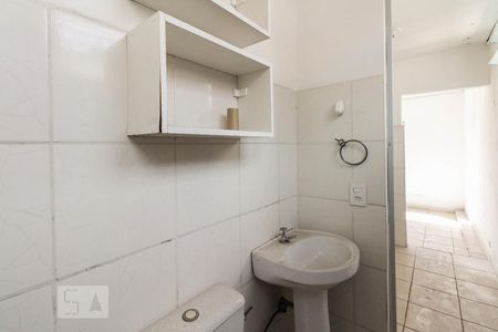 Banheiro  de apartamento para alugar com 1 quarto, 50m² em Vila Santa Clara, São Paulo