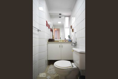 Apartamento para alugar com 74m², 2 quartos e 1 vaga Apartamento para alugar com 74m², 2 quartos e 1 vagaBanheiro