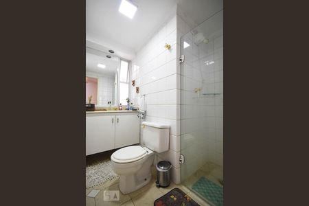 Apartamento para alugar com 74m², 2 quartos e 1 vaga Apartamento para alugar com 74m², 2 quartos e 1 vagaBanheiro