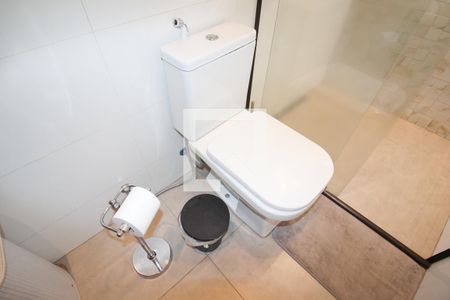 Banheiro de apartamento para alugar com 1 quarto, 49m² em Vila Uberabinha, São Paulo