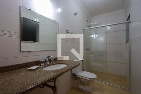 Casa de condomínio para alugar com 350m², 4 quartos e 2 vagasSuíte 3 banheiro 