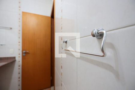 Casa de condomínio para alugar com 350m², 4 quartos e 2 vagasBanheiro 