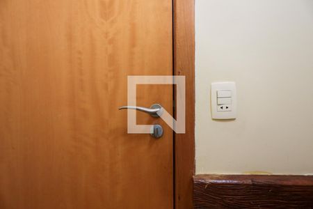 Casa de condomínio para alugar com 350m², 4 quartos e 2 vagasLavabo 