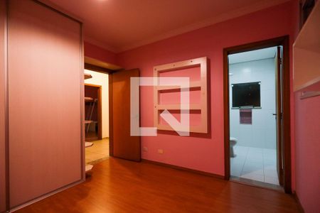 Casa de condomínio para alugar com 350m², 4 quartos e 2 vagasSuíte 4